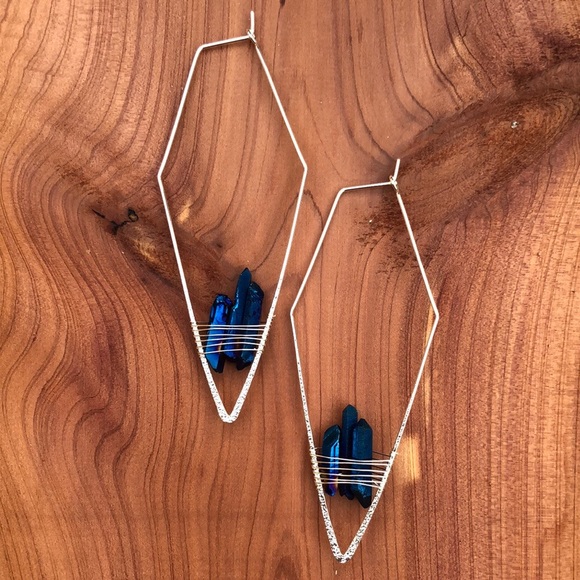 🌺Royal Blue Geode Threader Hoops! - Picture 2 of 5